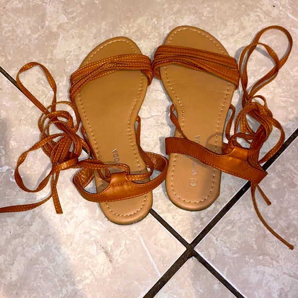 SPIRIT MODA TAN LACE UP SANDALS (Laces up all the way to the leg) - Picture 2 of 4